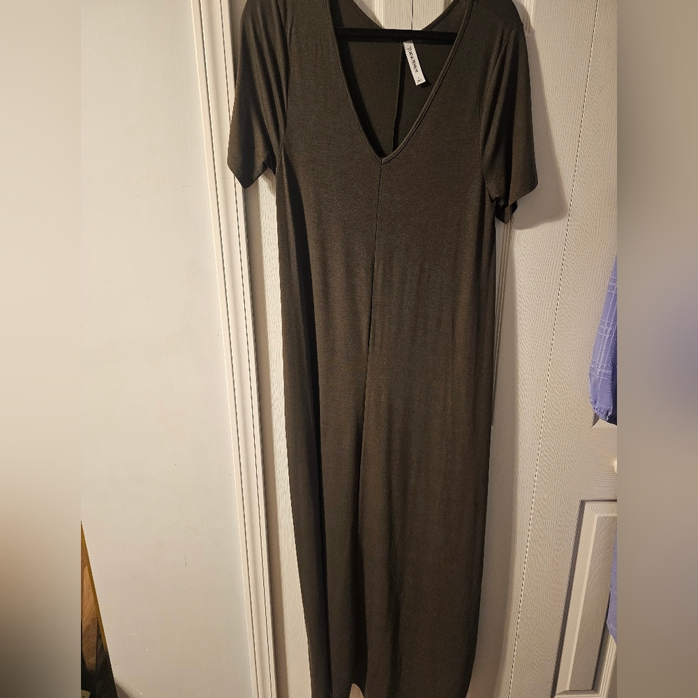 🌸 Woman's V-neck Split Bottom Maxi Dress